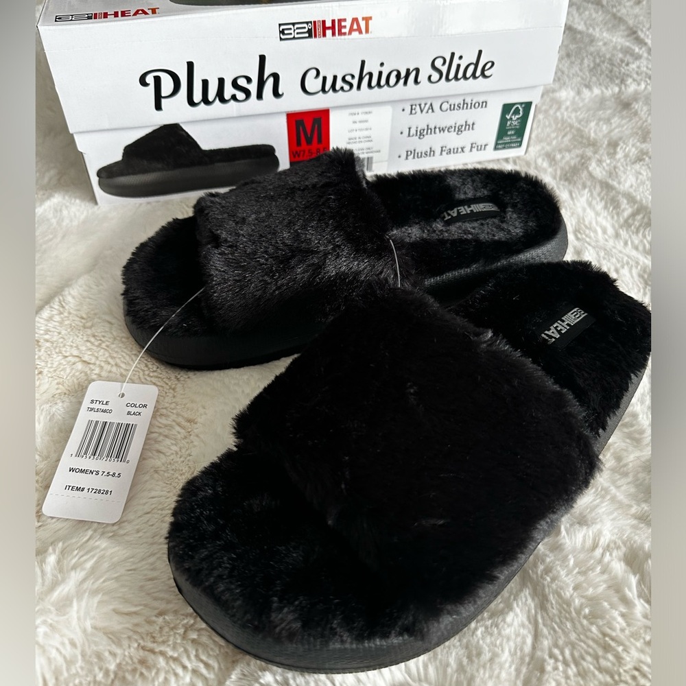 Brand new size W7.5-8.5 fuzzy slippers
